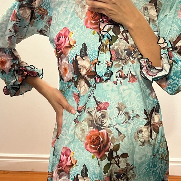 BLUE FLORAL DRESS!! - Picture 6 of 6